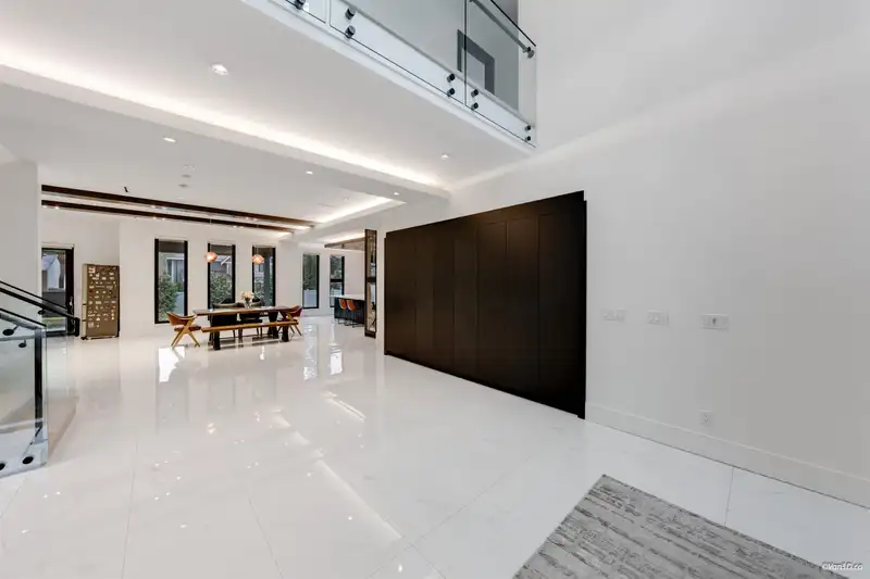 710 IVY AVENUE - photo 4 of 40