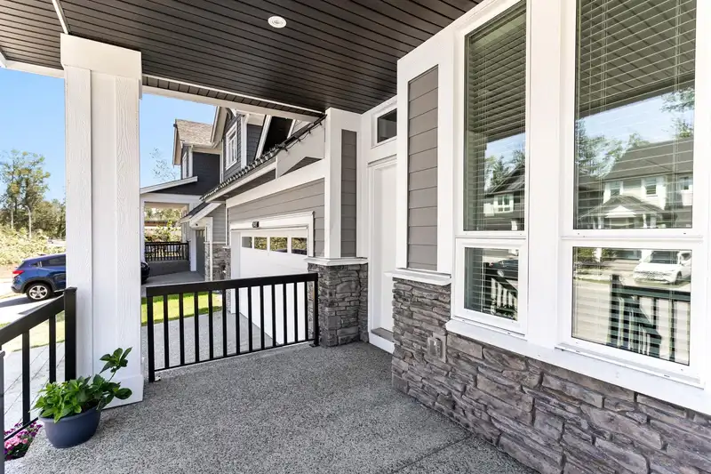20422 78B AVENUE - photo 3 of 38