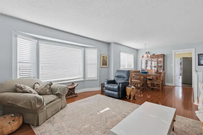 9442 212B STREET - photo 2 of 39