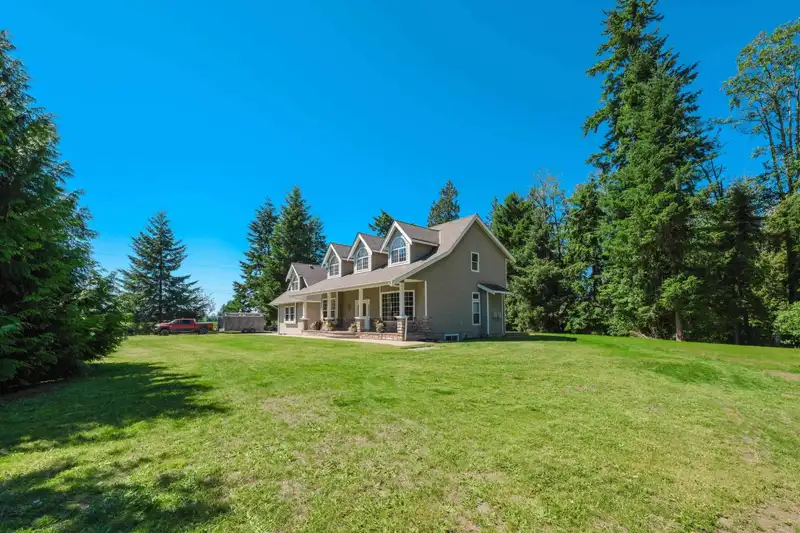 25219 60 AVENUE - photo 4 of 40