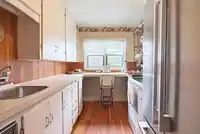 125 E 48TH AVENUE - thumbnail 12