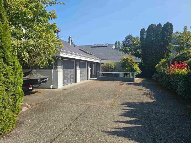4664 51 STREET - photo 1 of 9