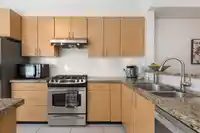 319 W 59TH AVENUE - thumbnail 3