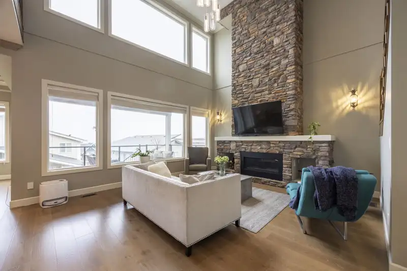 1407 STRAWLINE HILL STREET - photo 1 of 33