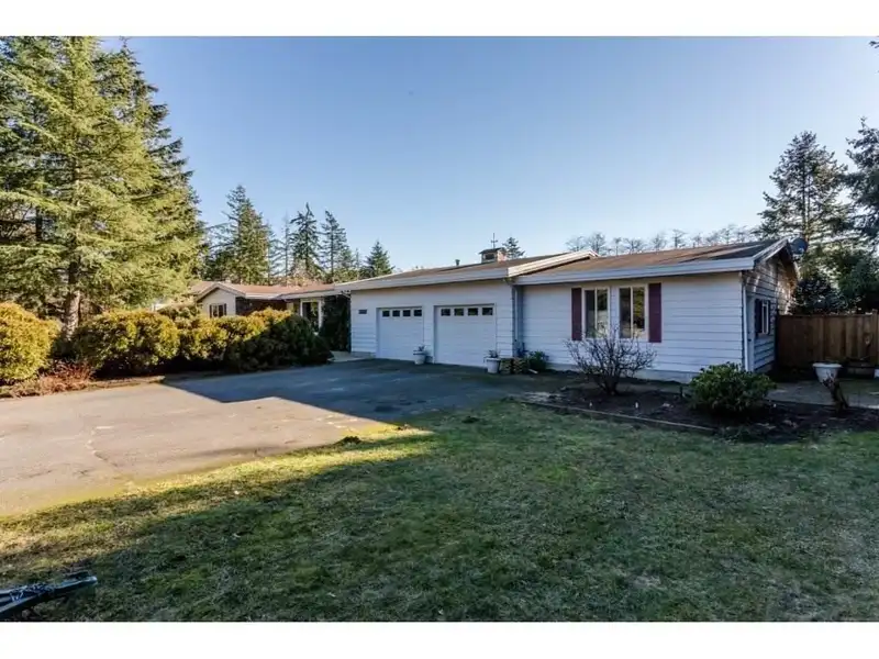 16910 23 AVENUE - photo 3 of 13