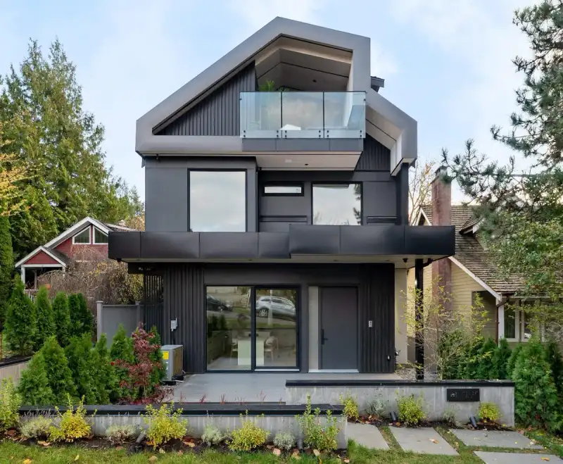 2 4018 W 21ST AVENUE - photo 1 of 28