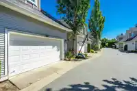 30 19977 71 AVENUE - thumbnail 3