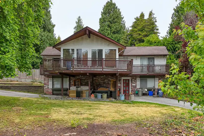 869 GALE DRIVE - photo 4 of 8