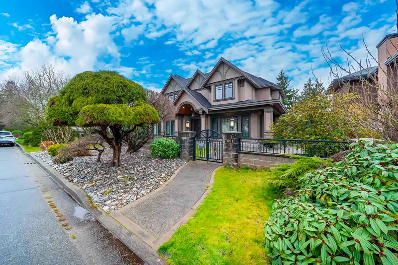 7691 SUNNYDENE ROAD - photo 1 of 40
