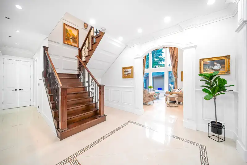 7691 SUNNYDENE ROAD - photo 4 of 40