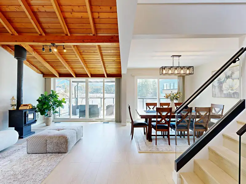 4545 STRATHCONA ROAD - photo 3 of 40