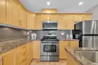 312 5430 201 STREET - thumbnail 9