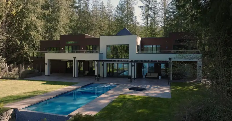 6119 SECHELT INLET ROAD - photo 1 of 40