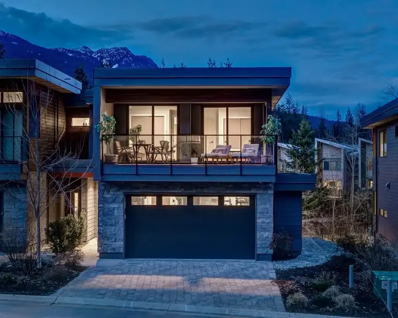 22 1350 CLOUDBURST DRIVE - photo 1 of 21