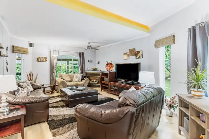 11193 284 STREET - photo 2 of 35