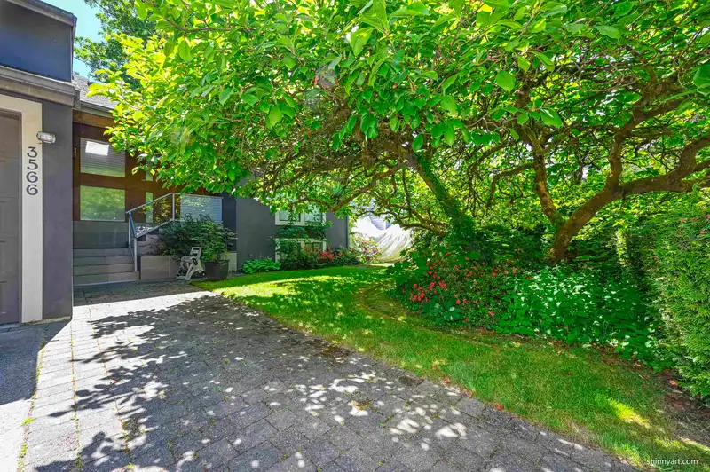 3566 W 39TH AVENUE - photo 4 of 32