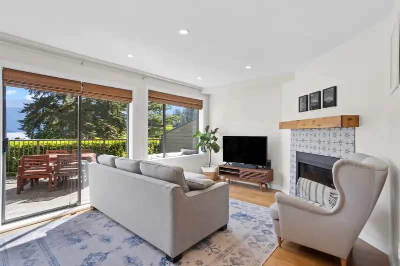 2 2151 BANBURY ROAD - photo 2 of 31