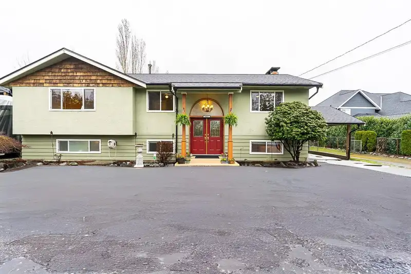 24457 56 AVENUE - photo 3 of 40