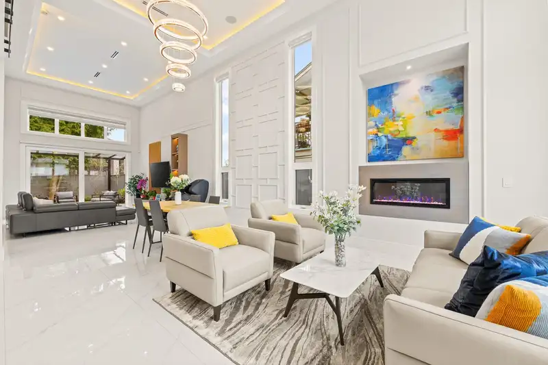 6699 AZURE ROAD - photo 3 of 33
