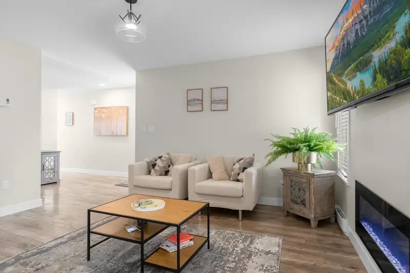 11764 YOSHIDA COURT - photo 4 of 32