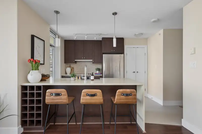 1205 888 HOMER STREET - photo 1 of 34