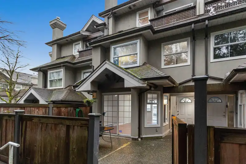 24 7175 17TH AVENUE - photo 1 of 31