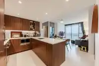 1803 9887 WHALLEY BOULEVARD - thumbnail 1