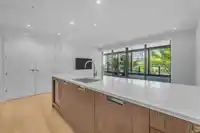 214 1355 BELLEVUE AVENUE - thumbnail 17