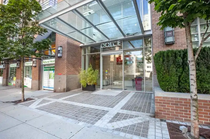 2905 535 SMITHE STREET - photo 2 of 24