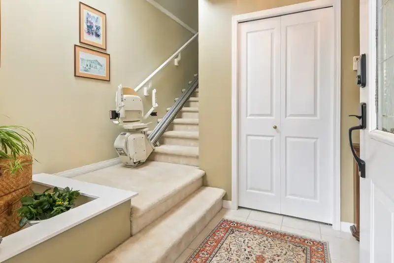 135 4001 OLD CLAYBURN ROAD - photo 4 of 40