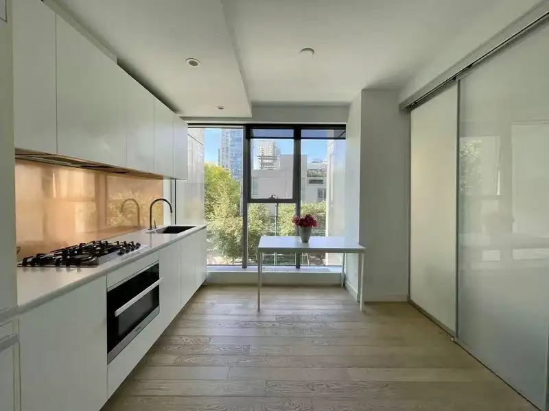 503 1480 HOWE STREET - photo 1 of 11