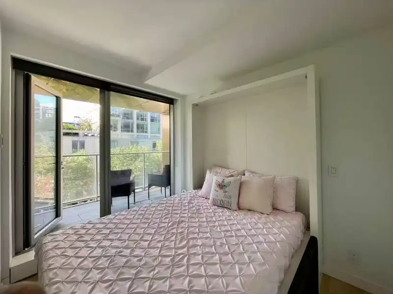 503 1480 HOWE STREET - photo 4 of 11