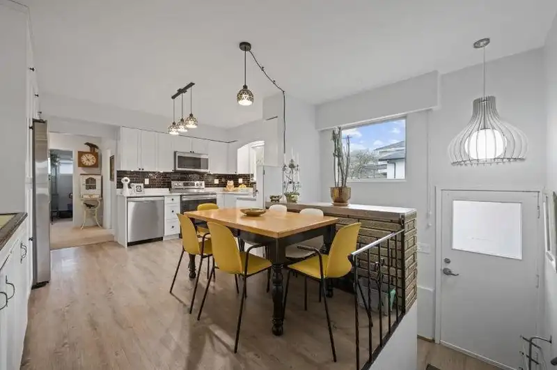 1294 E 33RD AVENUE - photo 4 of 26