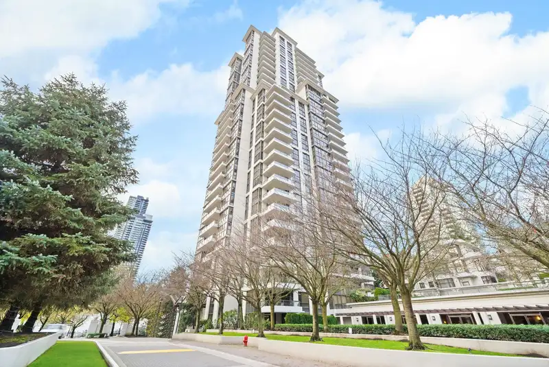 2903 2088 MADISON AVENUE - photo 4 of 35