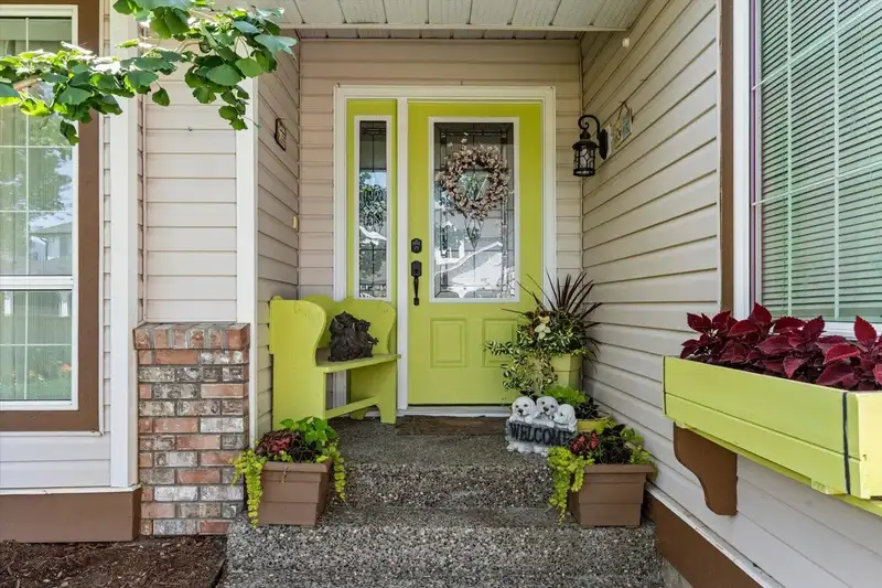 5715 GILLIAN PLACE - photo 4 of 39