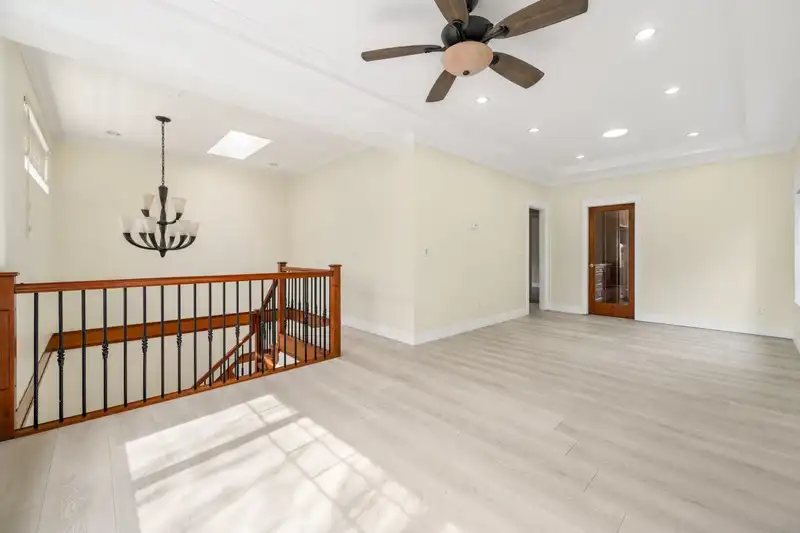11215 WILLIAMS ROAD - photo 4 of 23
