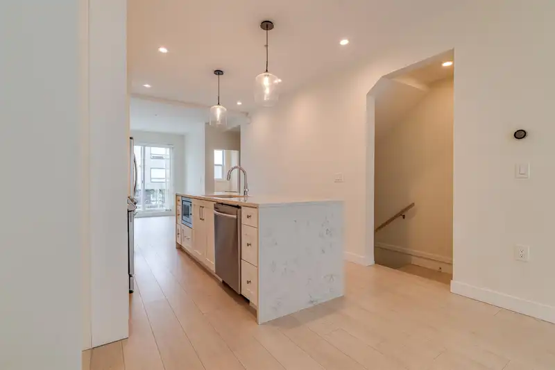 3 19628 55A AVENUE - photo 3 of 29