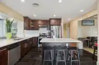 16388 88 AVENUE - thumbnail 1