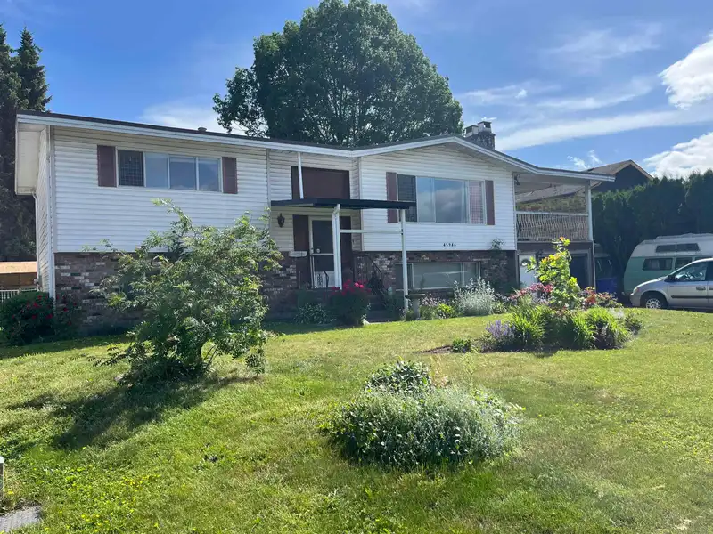 45946 SILVER AVENUE - photo 1 of 9