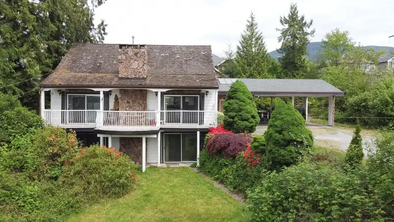 3417 E ROXTON AVENUE - photo 4 of 28
