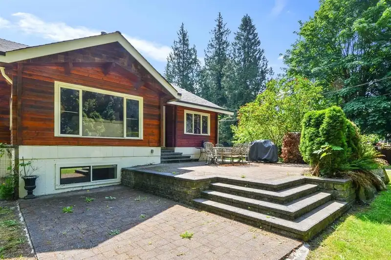 1910 196 STREET - photo 3 of 32