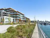 302 777 HARBOUR WAY - thumbnail 1
