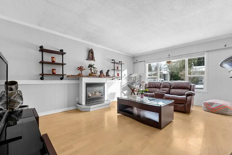 26953 28A AVENUE - photo 1 of 16