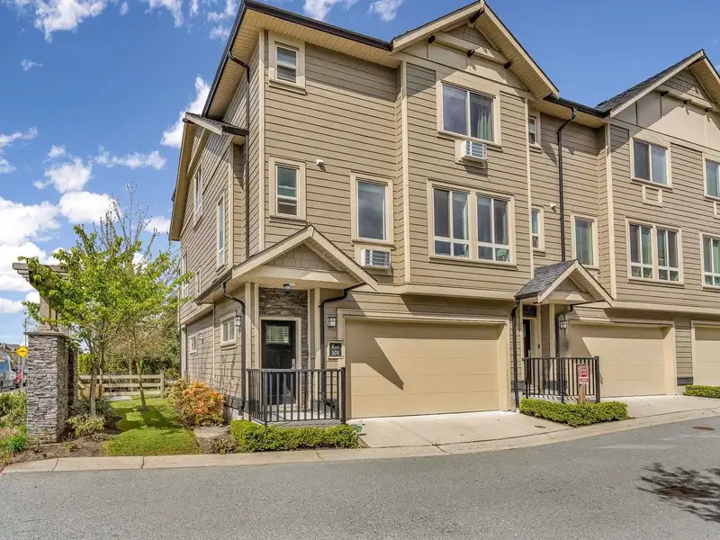 101 19913 70 AVENUE - photo 1 of 40