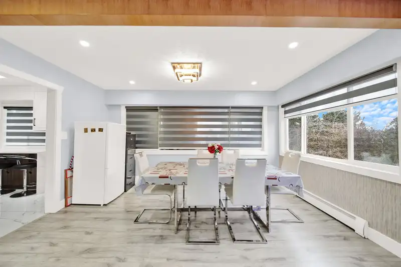 11465 139A STREET - photo 3 of 26