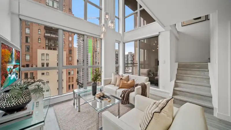 1802 1238 RICHARDS STREET - photo 1 of 39
