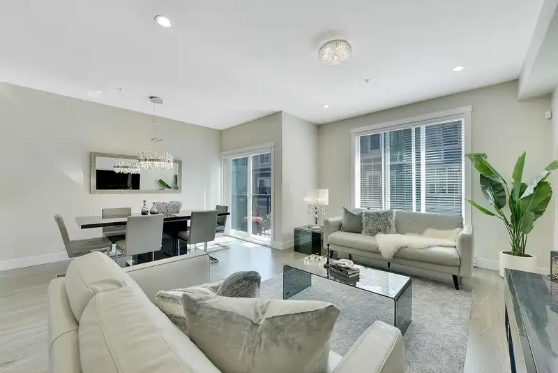 147 20498 82 AVENUE - photo 4 of 40