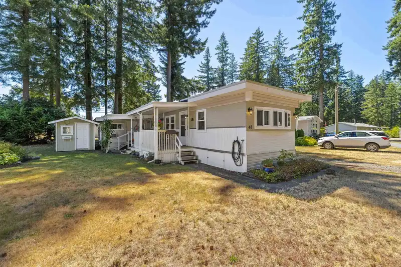 48 20071 24 AVENUE - photo 1 of 35