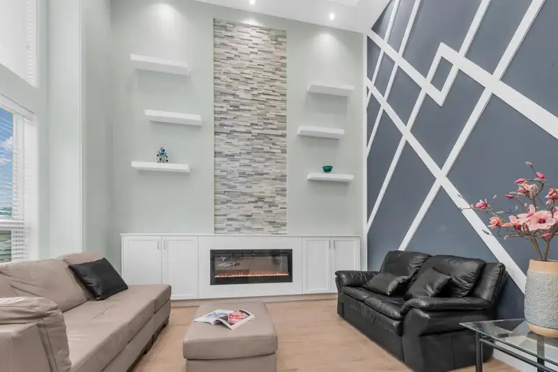 9075 STEVESTON HIGHWAY - photo 3 of 27