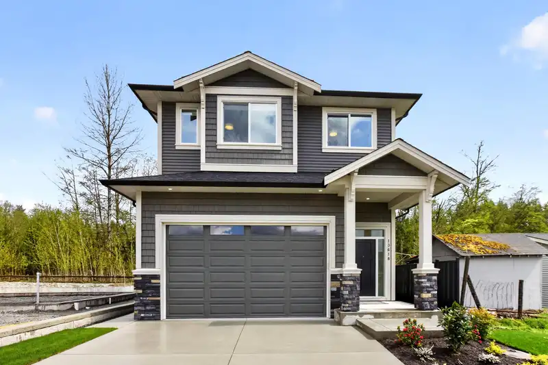 13618 231 STREET - photo 1 of 40